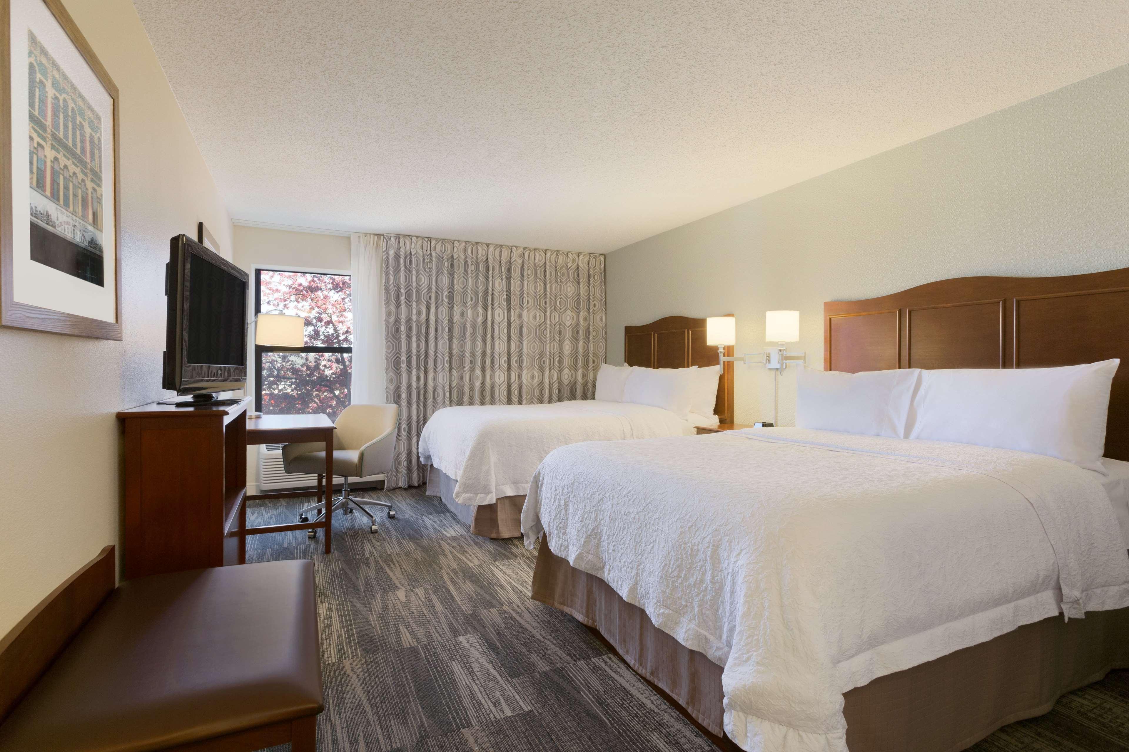 Hampton Inn זנסוויל מראה חיצוני תמונה