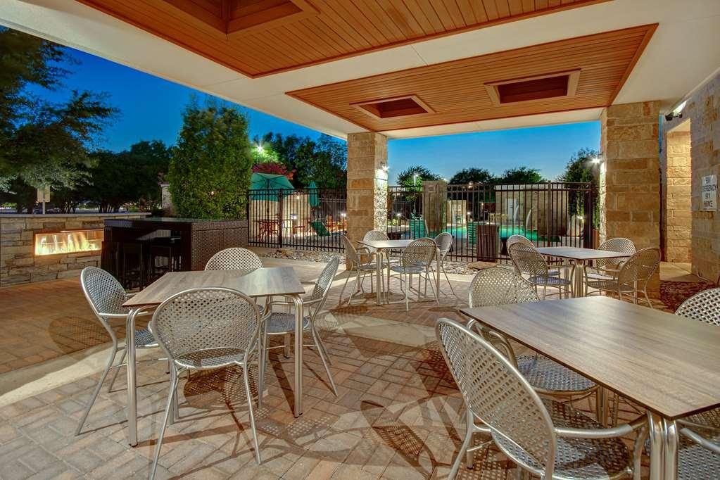 Hampton Inn זנסוויל מראה חיצוני תמונה
